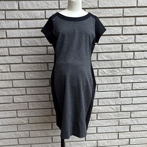 Motherhood Maternity Black and Gray Colourblock Midi Dress Size Medium